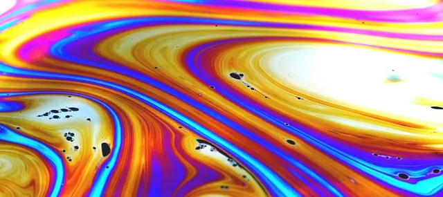 Comment la Technologie Influence la Créativité Artistique