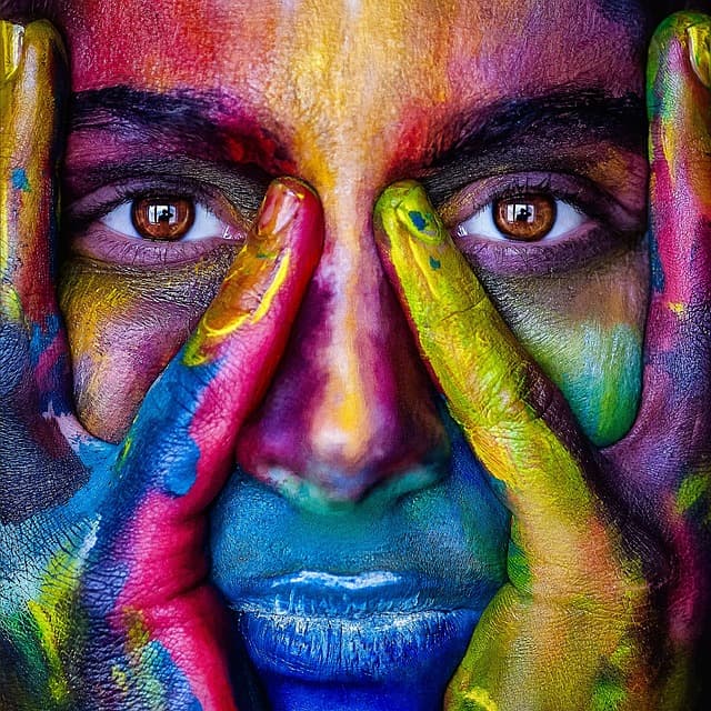 10 applications révolutionnaires de l'IA dans la création artistique